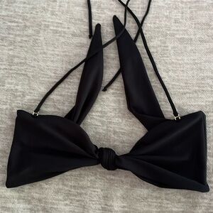 Skatie Lyndi top in Black size M